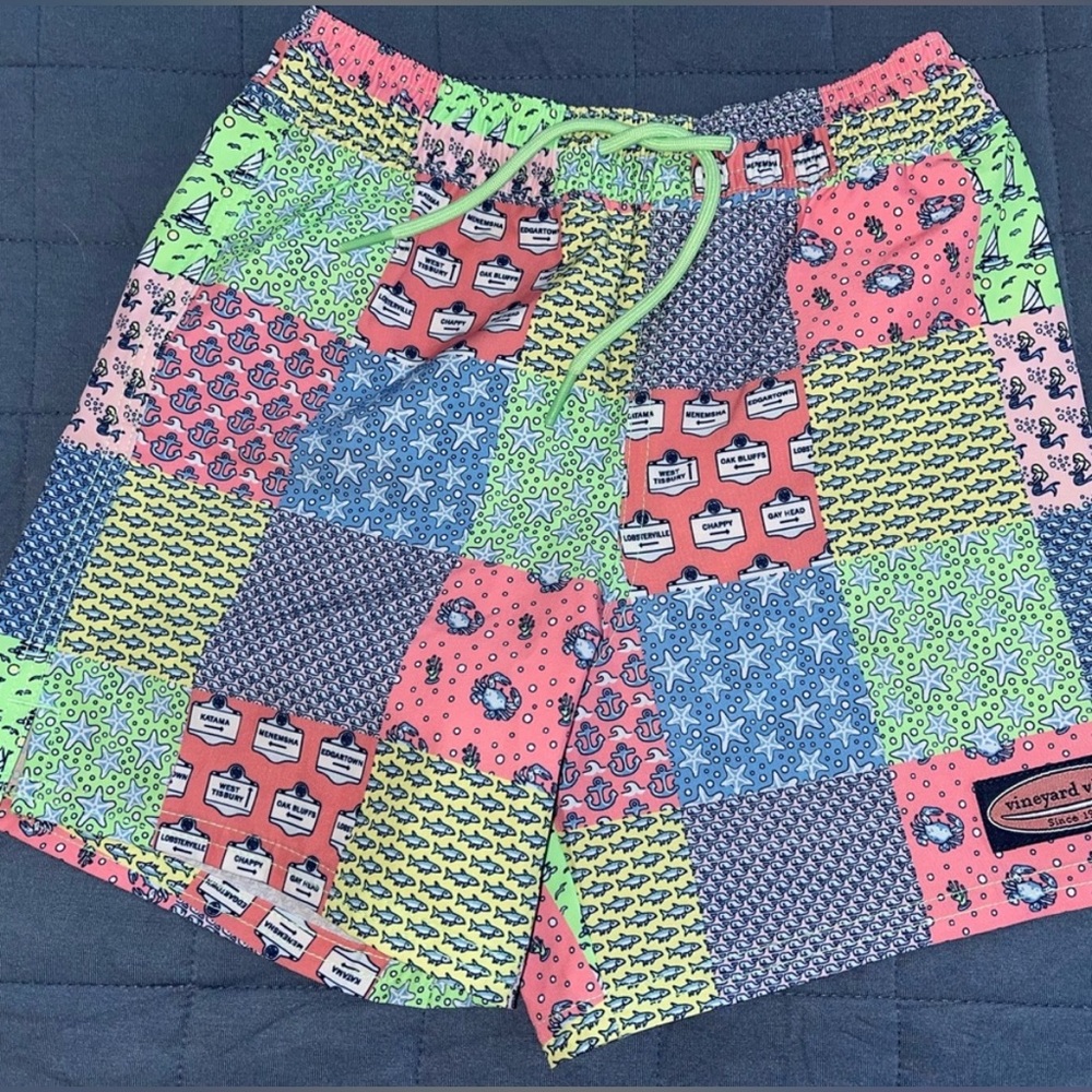NEW Vineyard Vines Swimwear Patchwork Chappy Swim Trunks Size 5 New With Tags